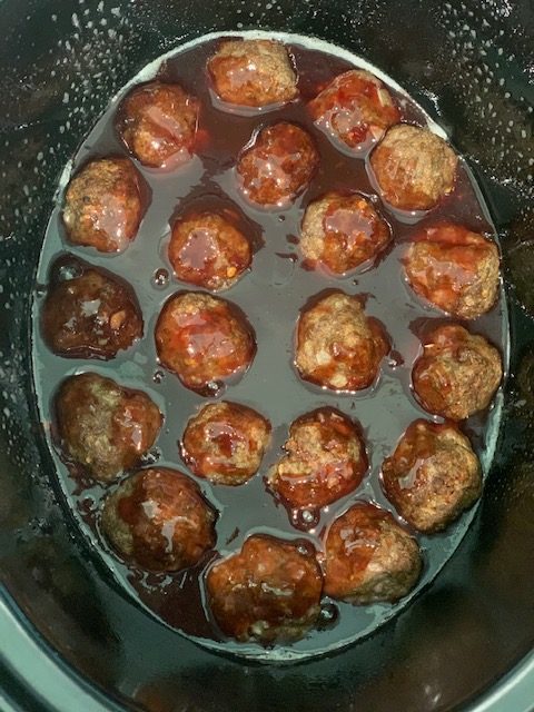 Meatballs in slow cooker