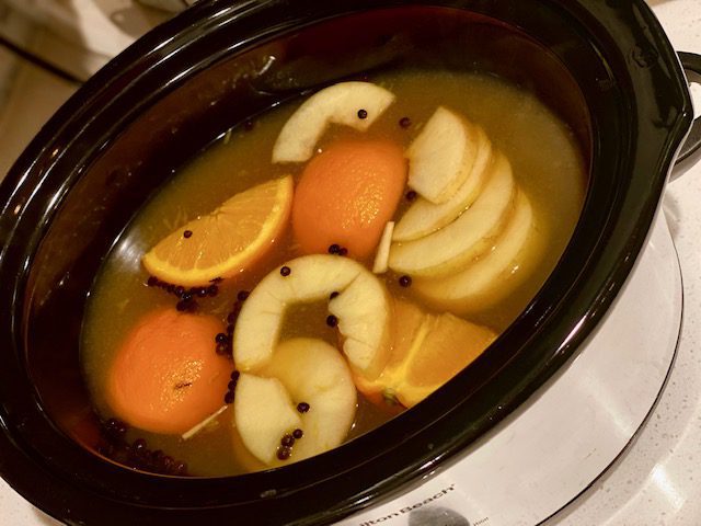 Mulled Cider in slowcooker