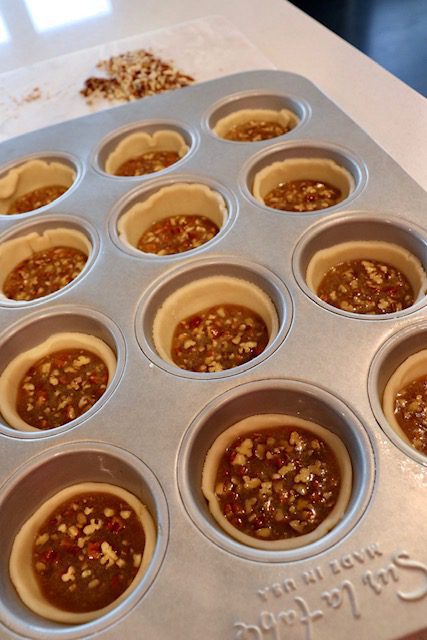Mini Pecan Pies That Will Disappear Before You Know It - The LayaB
