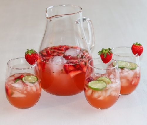 Strawberry Limeade Is The Perfect Easter Punch