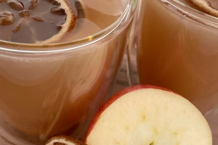 Easy Apple Cider Hot Toddy For The Cooler Temps